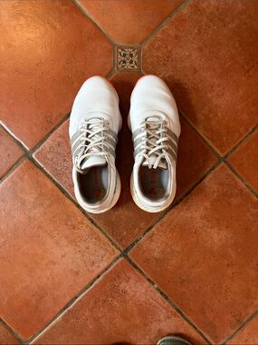 Women’s Addidas Tour 360 Boost golf shoes 8.5